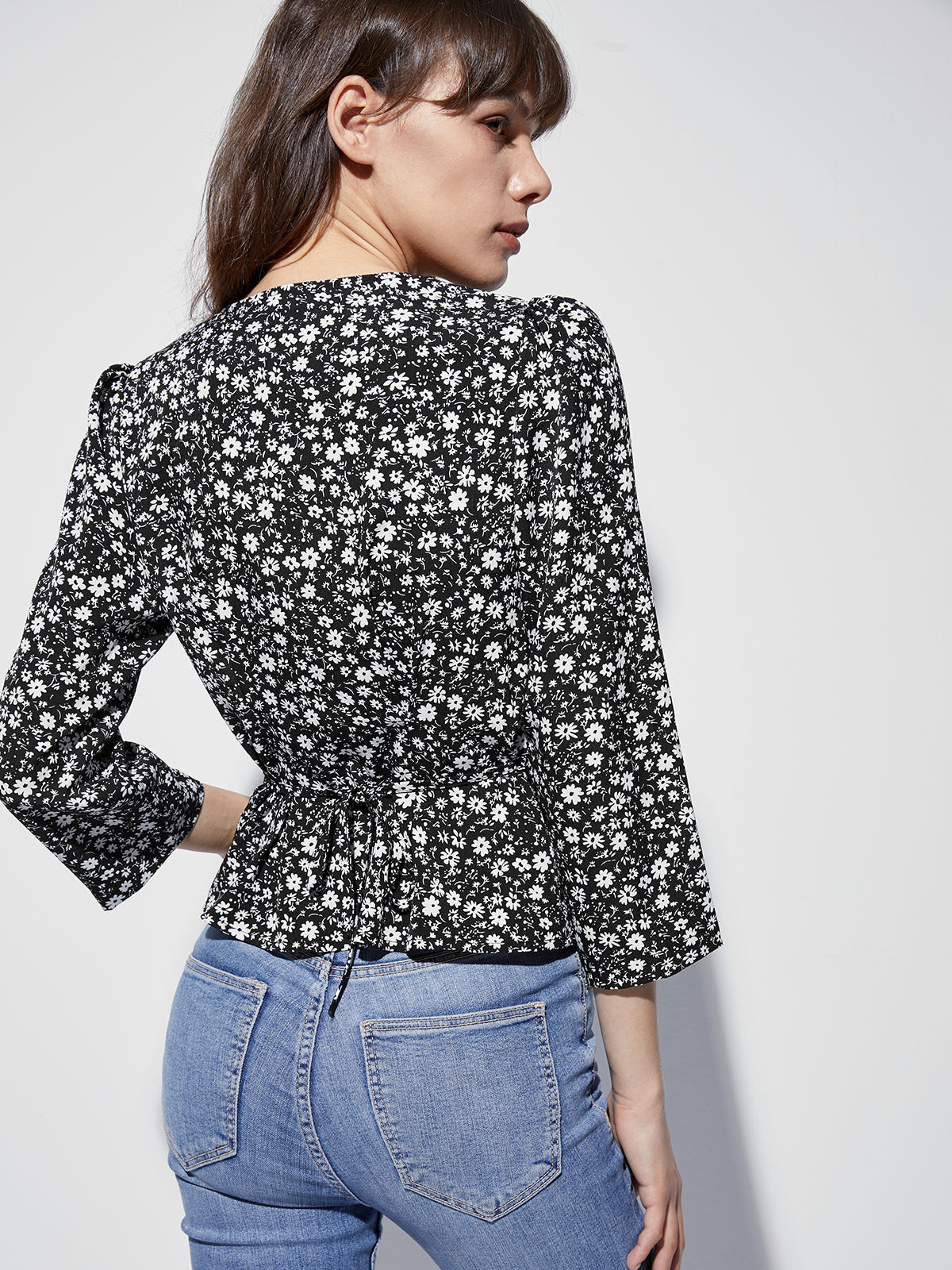 Long Sleeve V Neck Floral Top