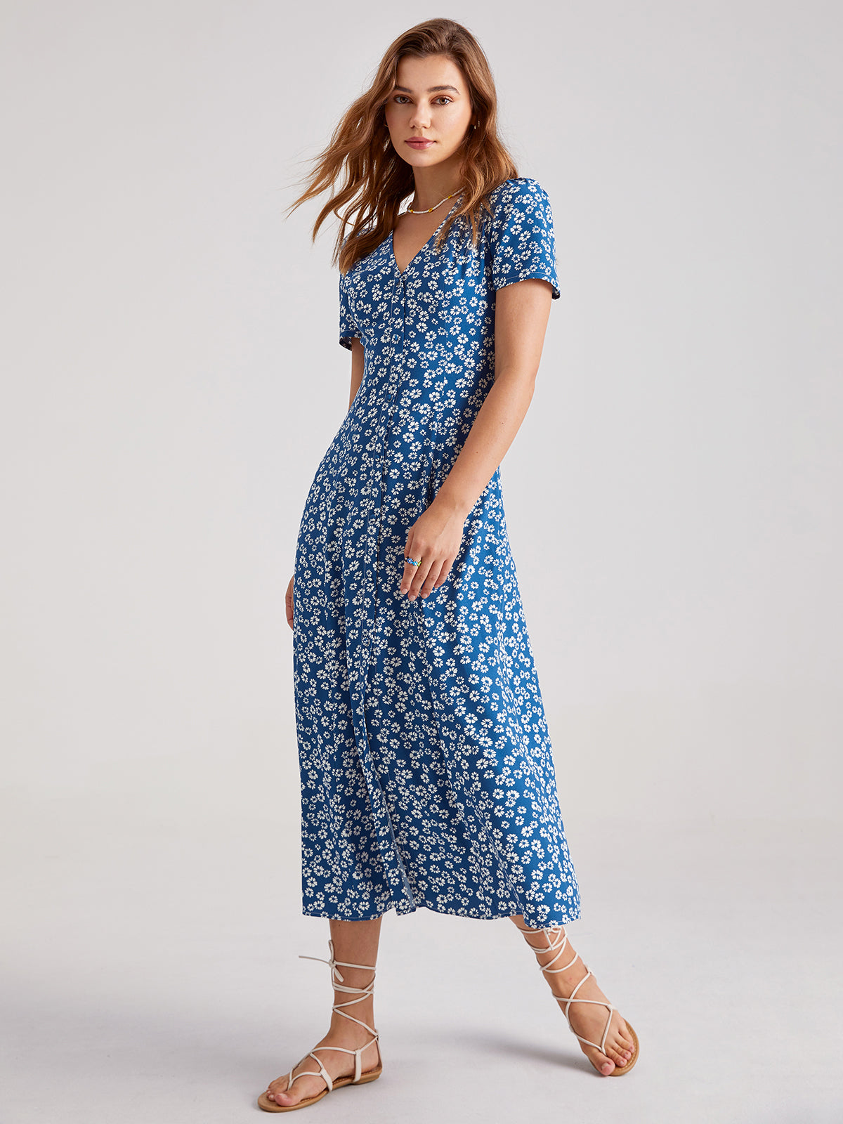 Sweetheart V-Neck Daisy Midi Dress