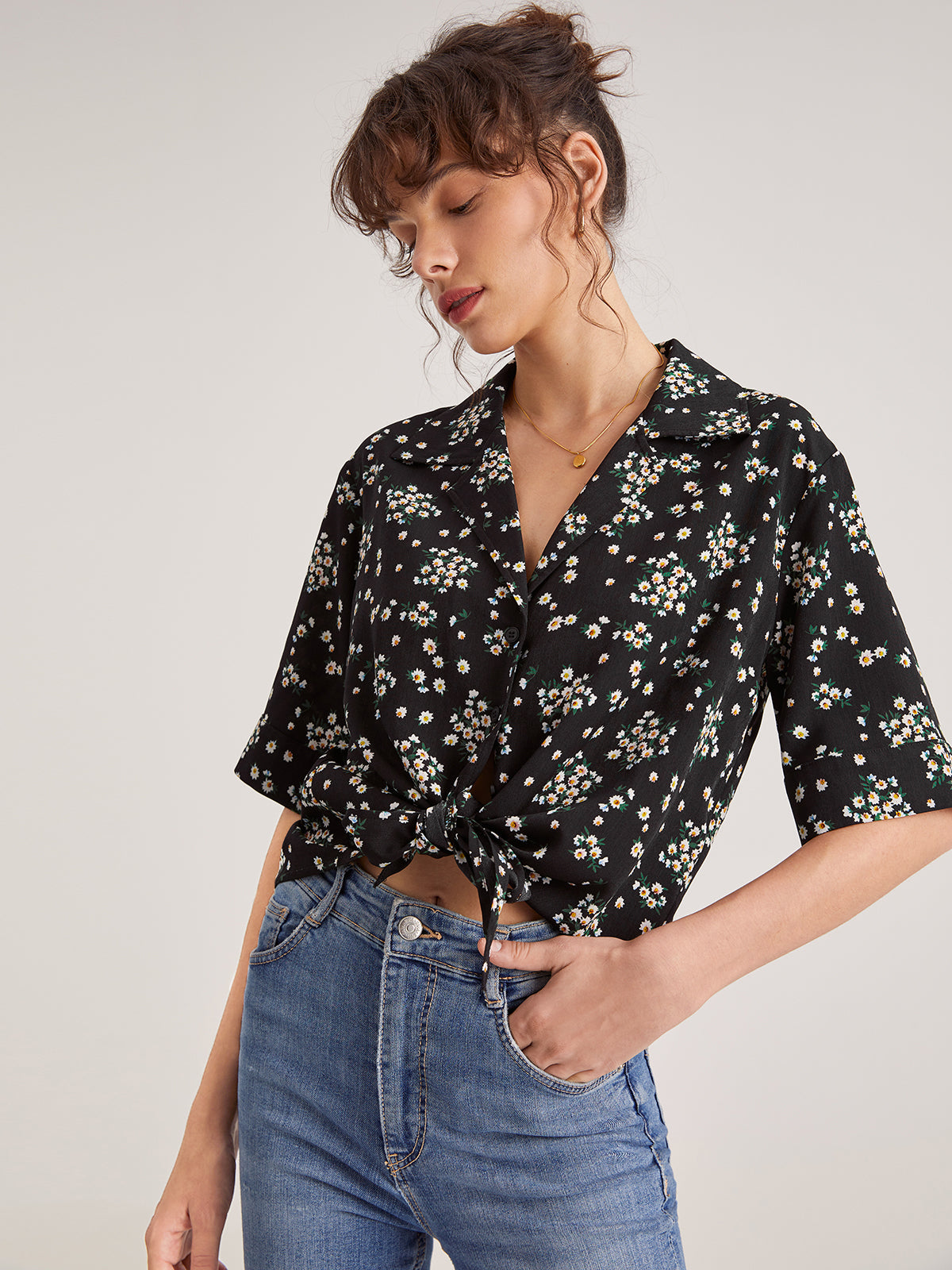 Daisy Button Up Short Sleeve Shirt