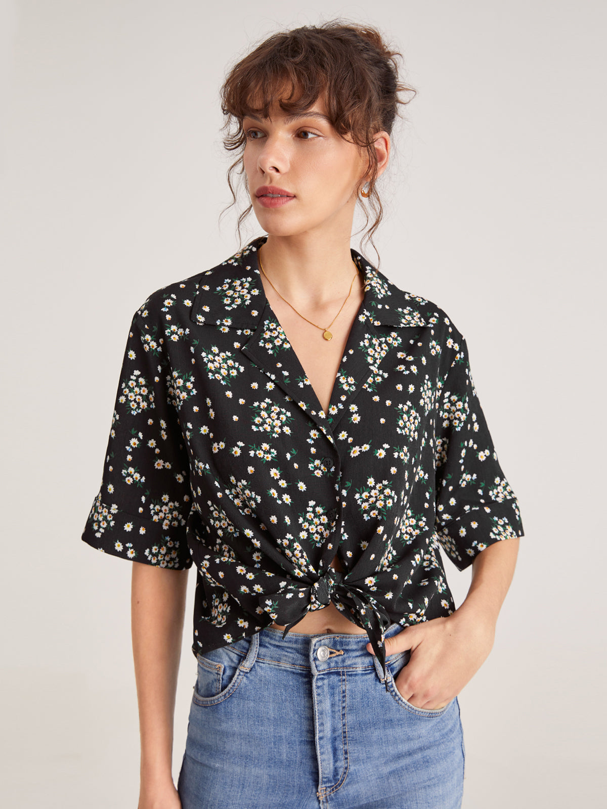 Daisy Button Up Short Sleeve Shirt