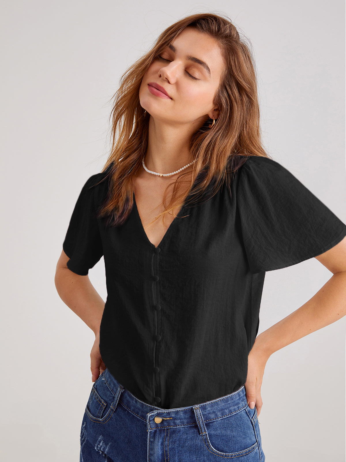 Basic Linen V-Neck T-Shirt