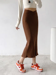 V-Waistband Rib Knit Long Skirt