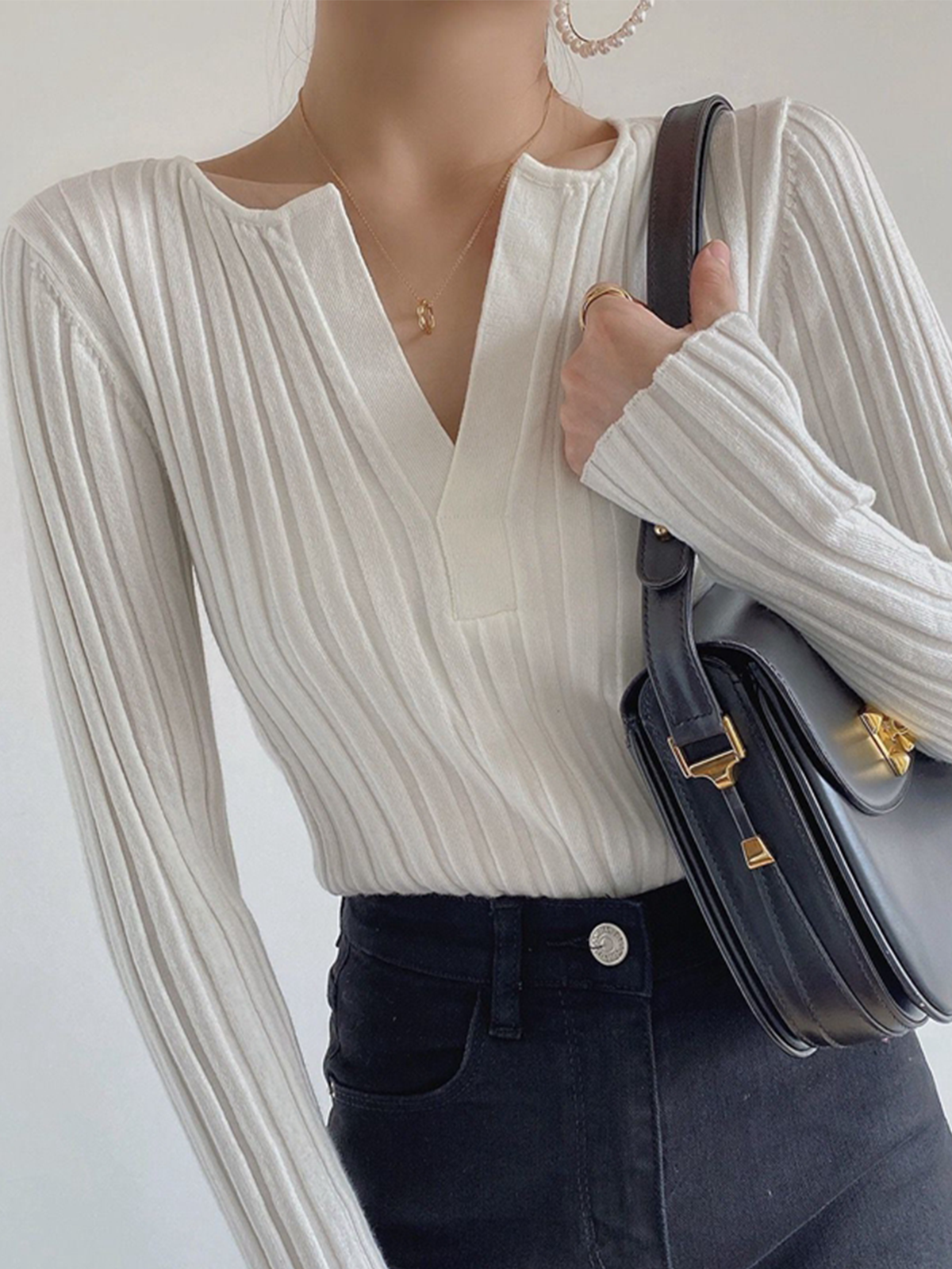 Solid Textured V-neck Knit Top