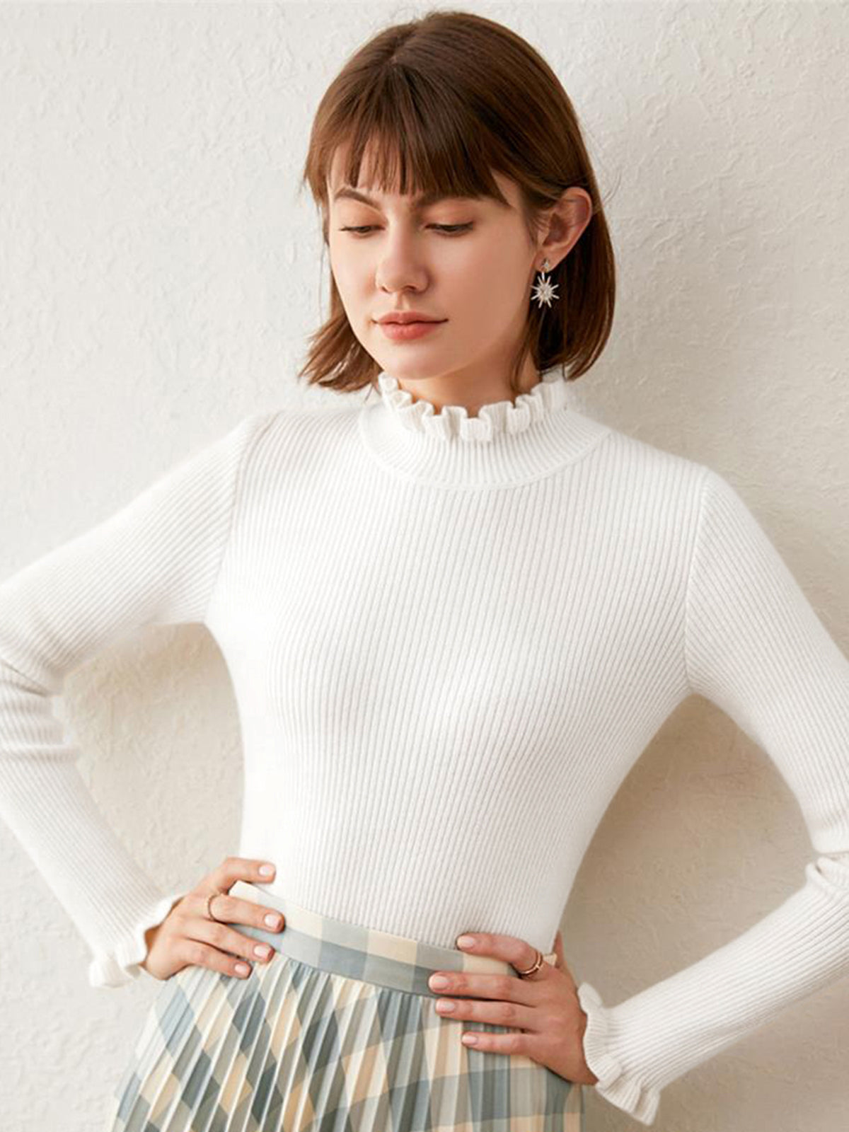 Ribbed Frilly Mock Neck Knit Top