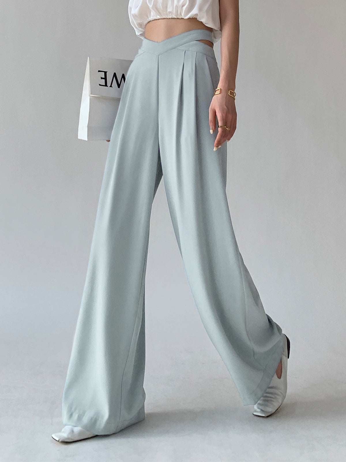 Pleated V Waist Flowy Wide Leg Pants