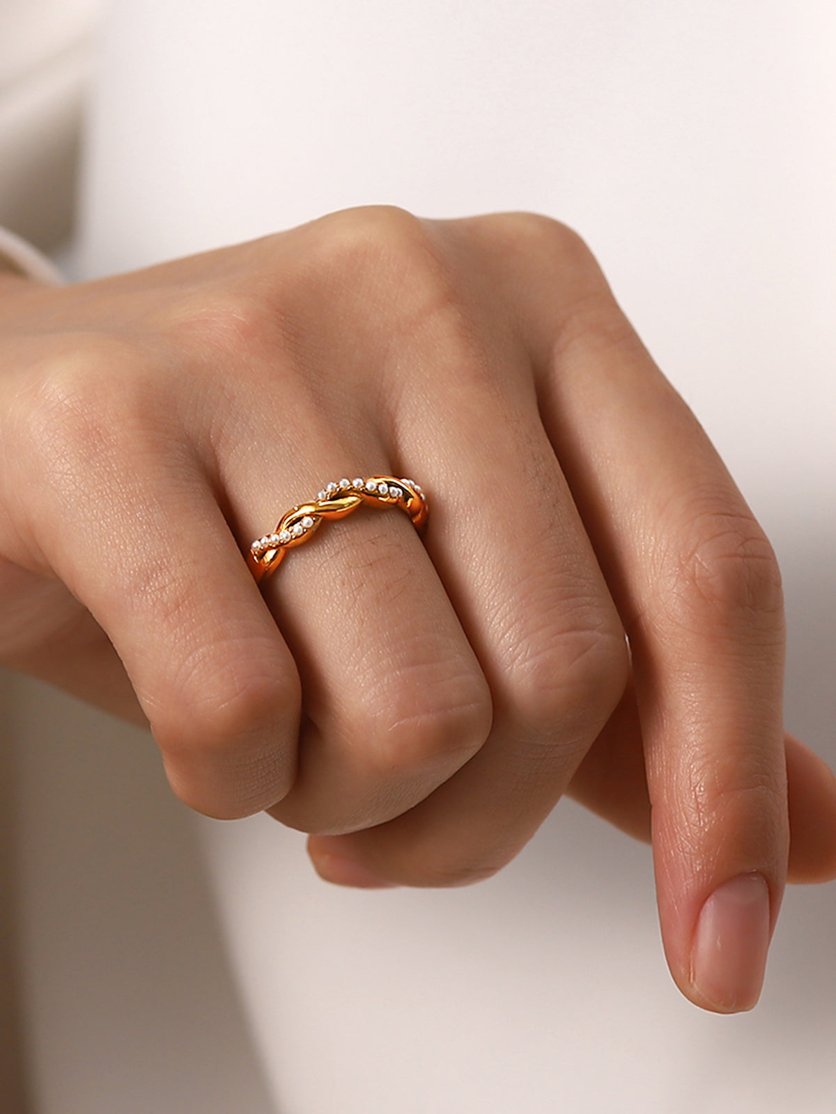 Milky Stars Ring