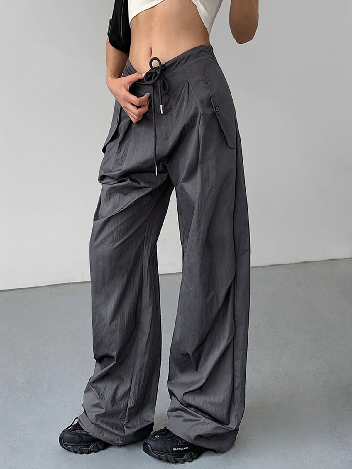 Utility Baggy Parachute Cargo Pants