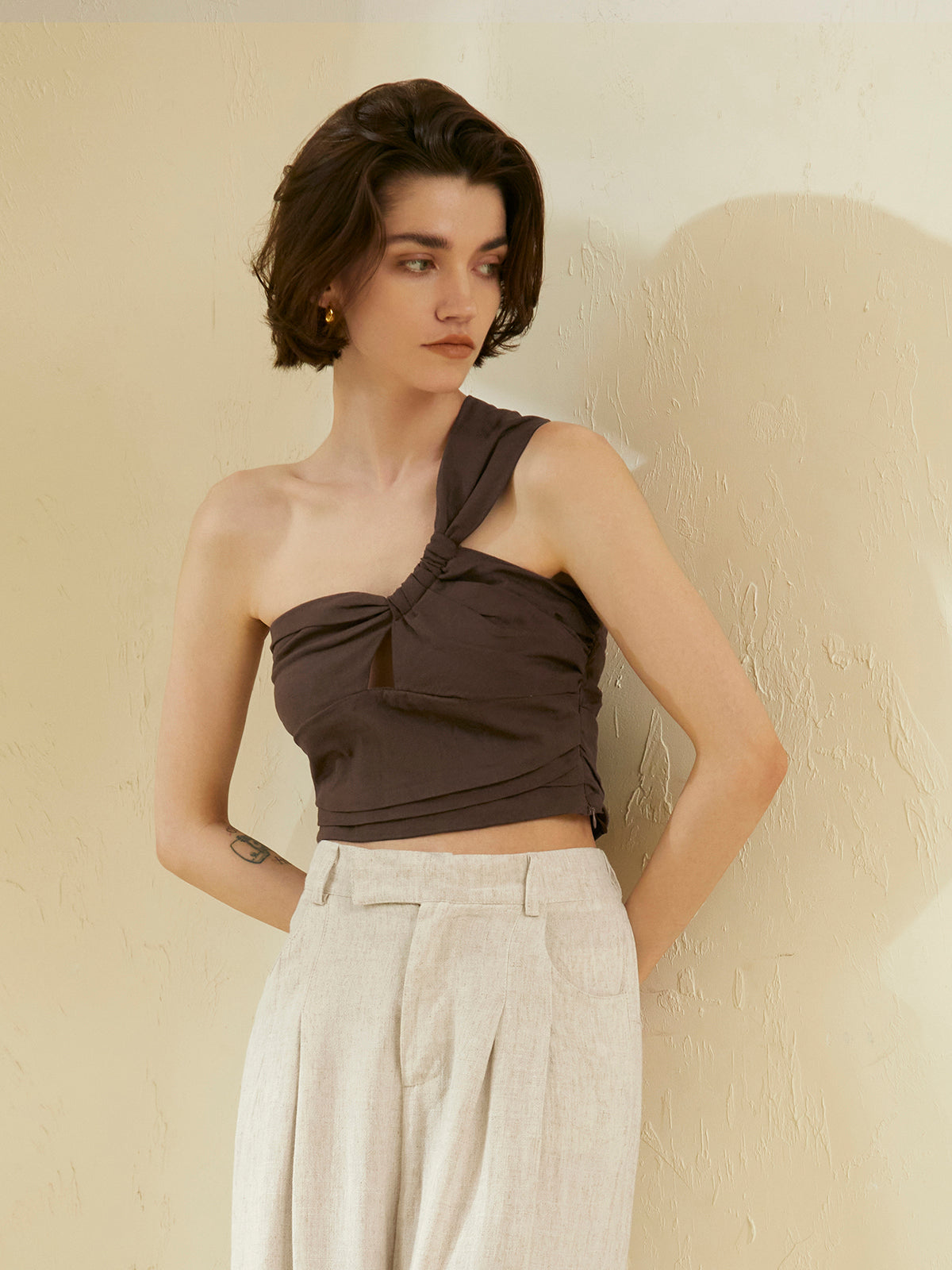 Asymmetrical Twist Linen Crop Top