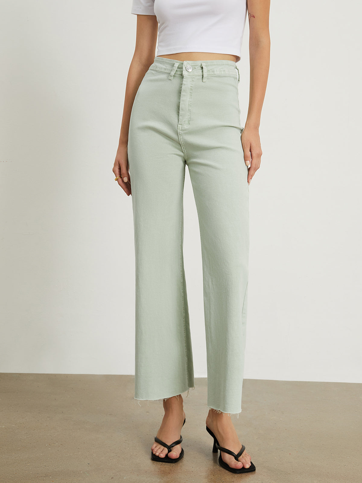 Utility Cropped Jeans