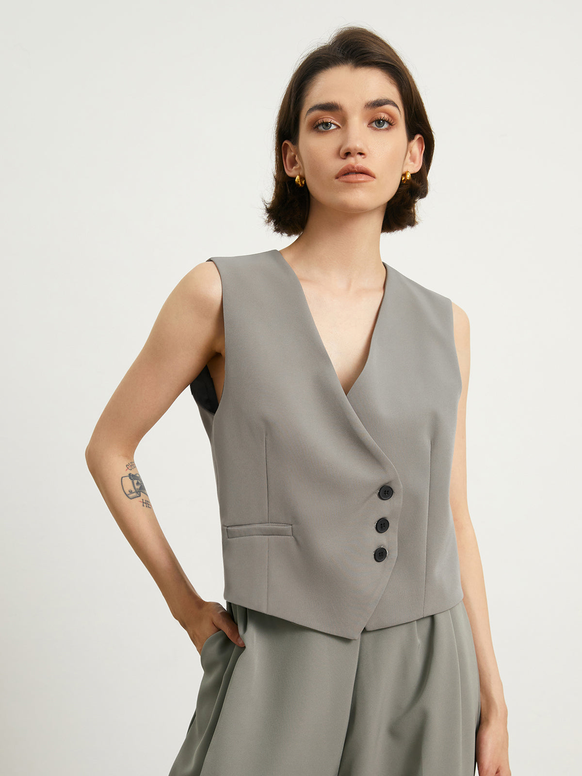 Minimalist Vest