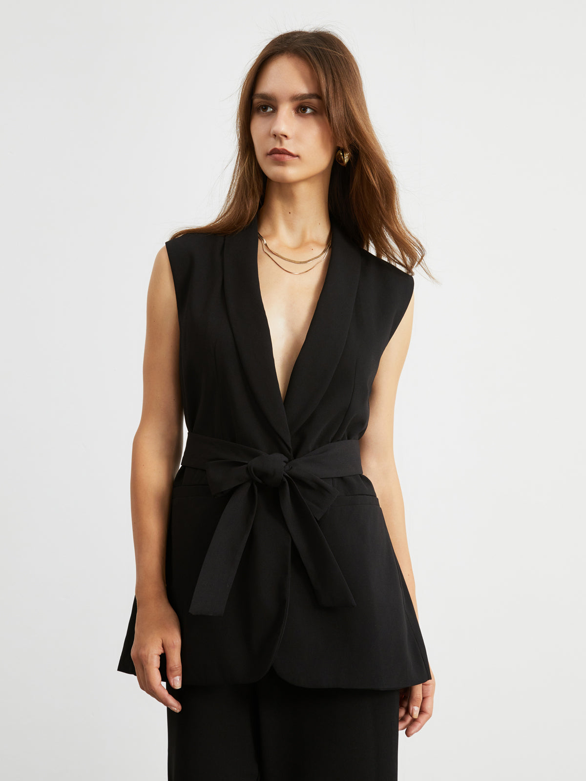 Weekend Sleeveless Tied Blazer