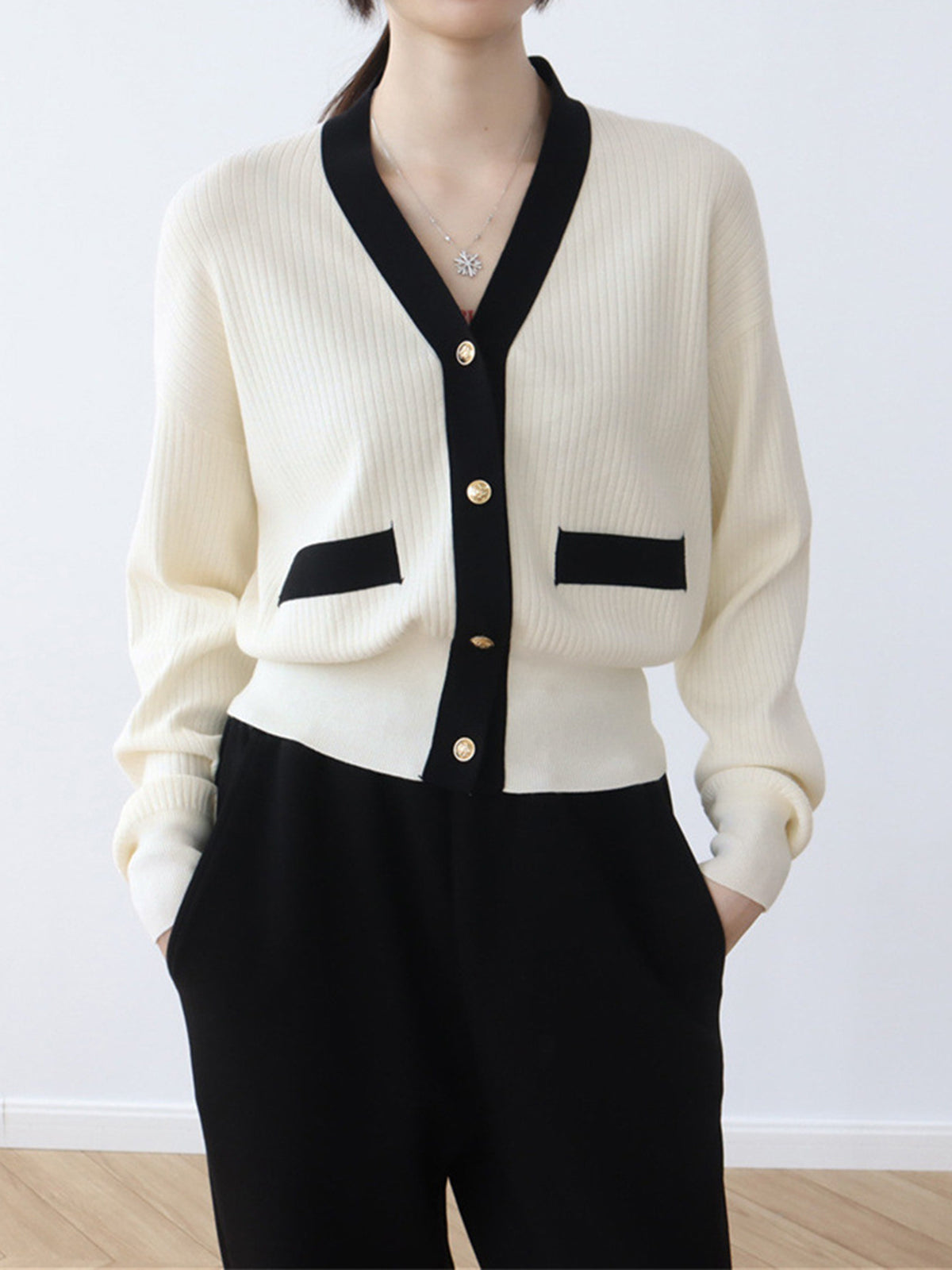 Old Money Aesthetics Contrast Trim Cardigan