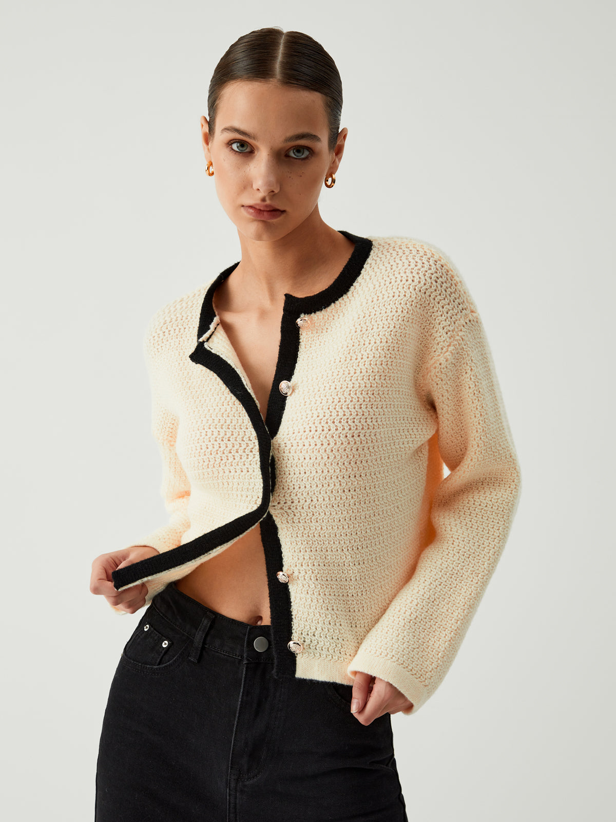 Stay Lifted Contrast Trim Crop Cardigan